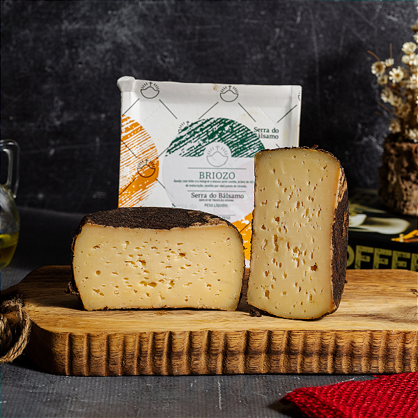 Briozo – Queijo Artesanal de Leite Crú – Peça 450g – Queijaria Balsamo